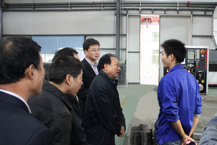 溫州市政協主席包哲東調研我公司